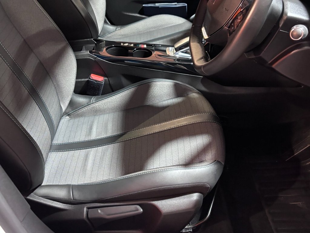 Used Peugeot E-208 2022 for sale - 76792254: Photo 16