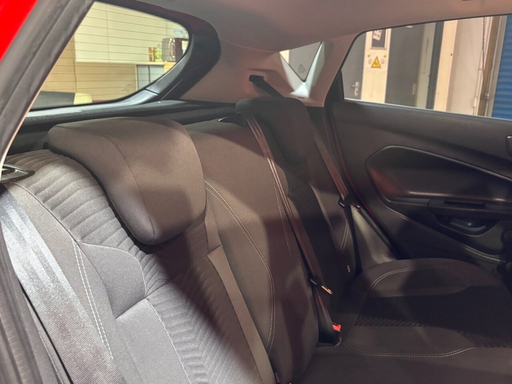 Used Ford Fiesta 2014 for sale - 76111923: Photo 14