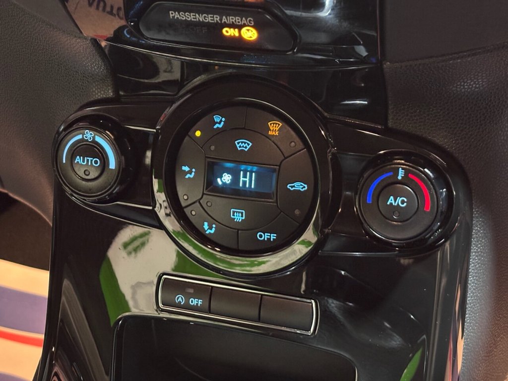 Used Ford Fiesta 2014 for sale - 76111923: Photo 24