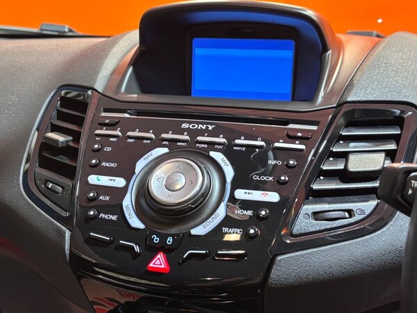 Used Ford Fiesta 2014 for sale - 76111923: Photo 25