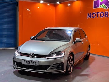 Used Volkswagen Golf 2019 for sale - 78102598: Photo