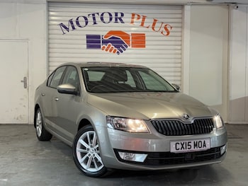 2015 (15) - 1.6 TDI Elegance Hatchback 5dr Diesel DSG Euro 5 (s/s) (105 ps)