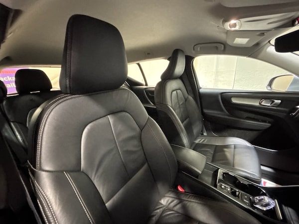 Used Volvo XC40 2022 for sale - 74675858: Photo 12