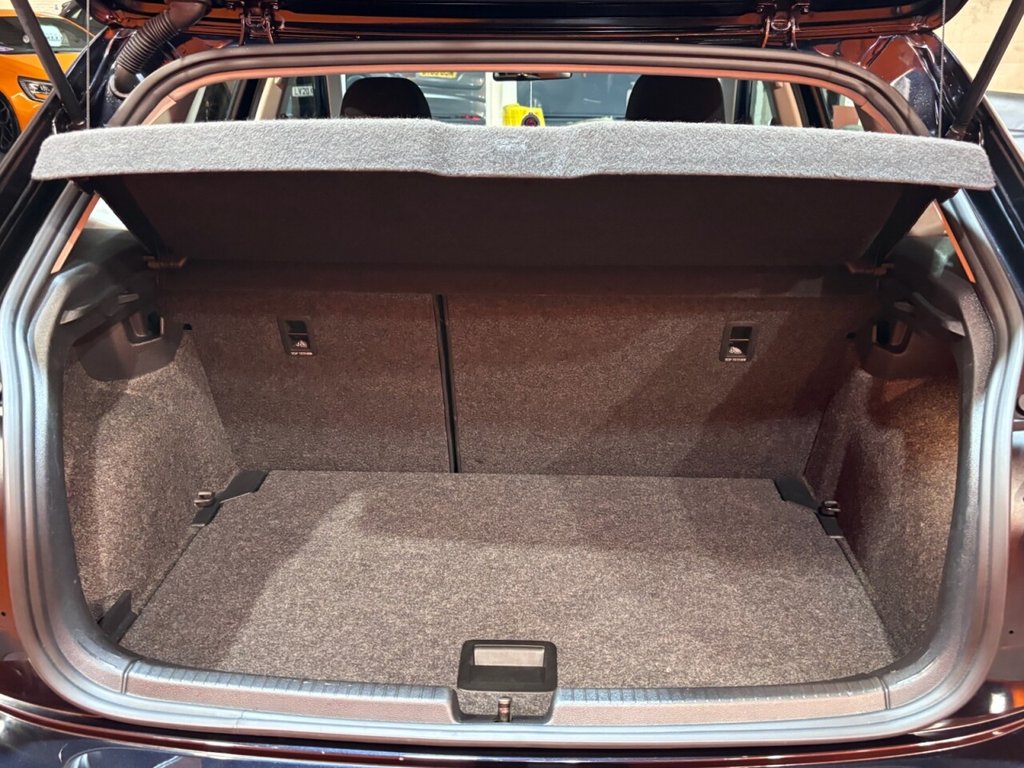 Used Volkswagen Polo 2019 for sale - 76590818: Photo 11