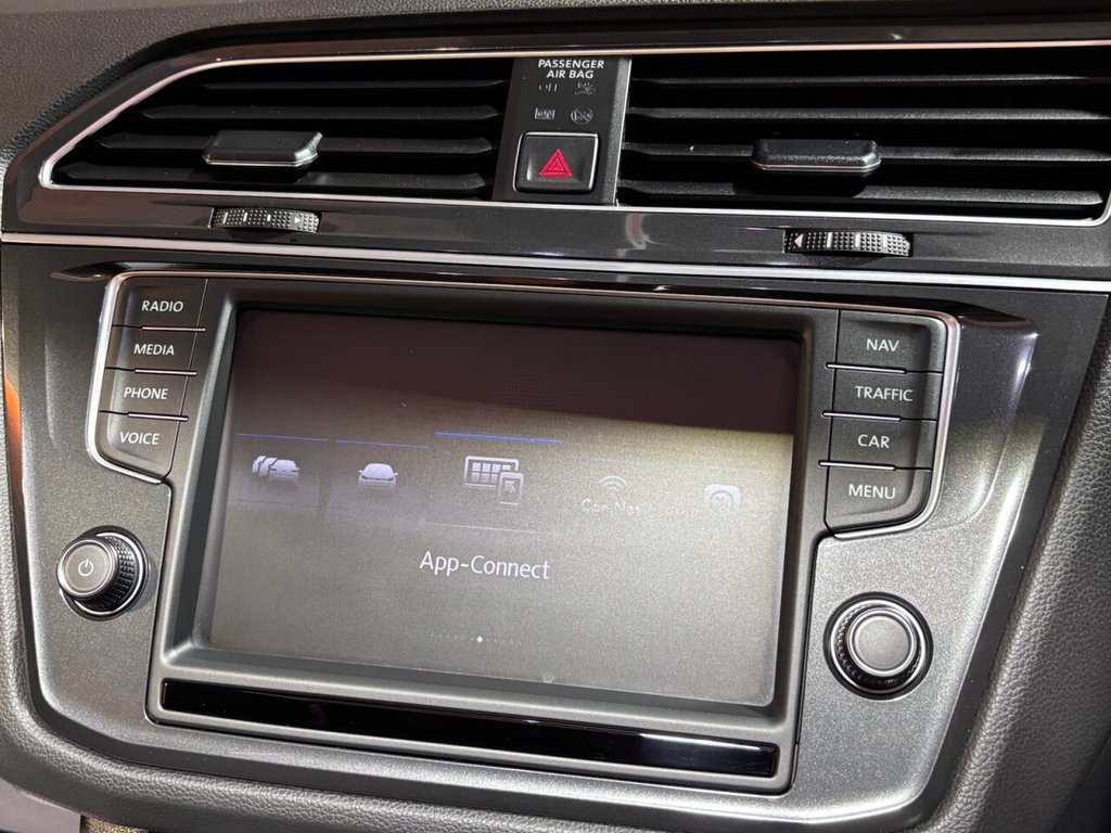 Used Volkswagen Tiguan 2017 for sale - 76582272: Photo 27