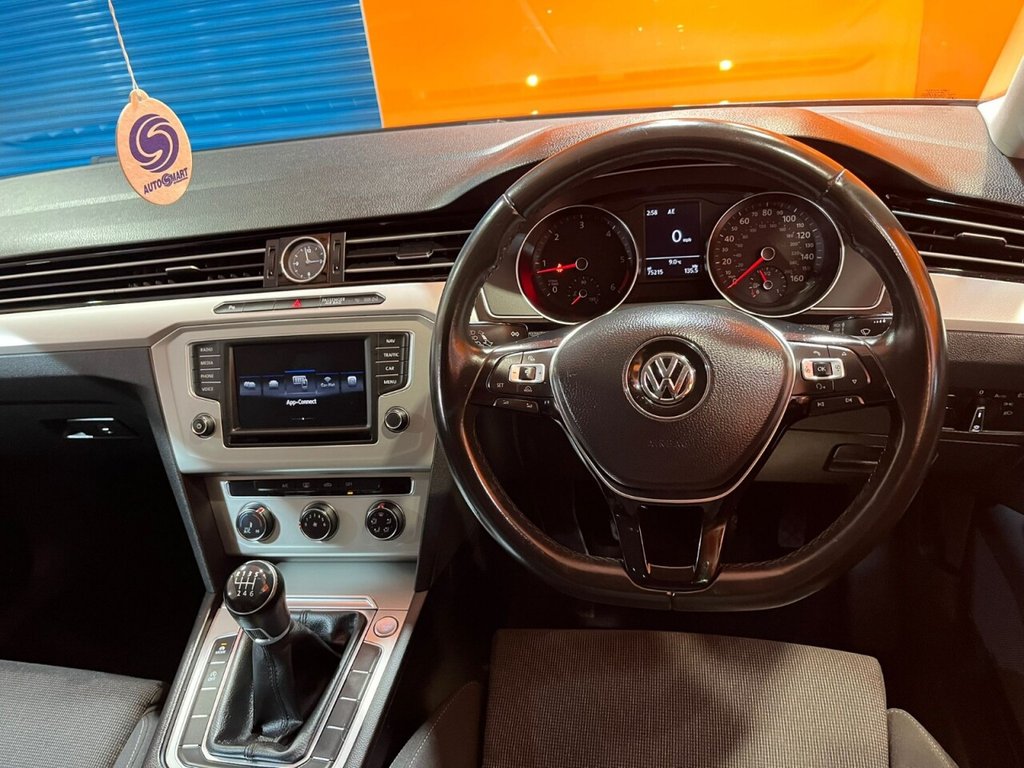 Used Volkswagen Passat 2017 for sale - 77463550: Photo 11