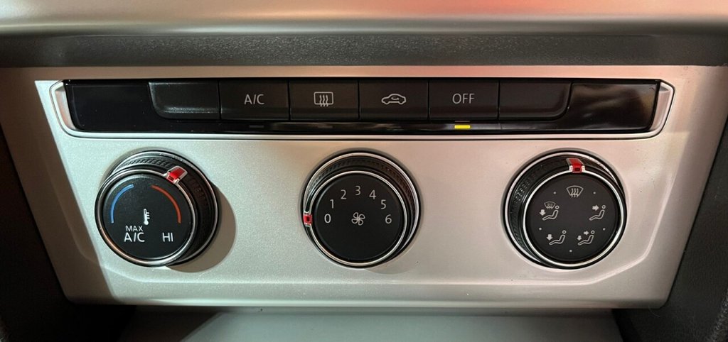 Used Volkswagen Passat 2017 for sale - 77463550: Photo 16