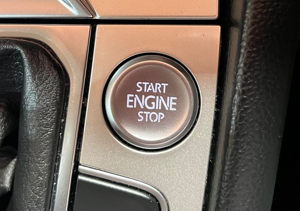 Used Volkswagen Passat 2017 for sale - 77463550: Photo 25