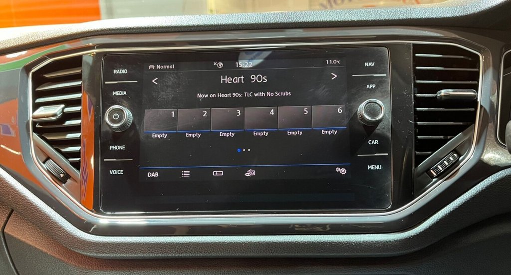 Used Volkswagen T-Roc 2019 for sale - 77498681: Photo 30