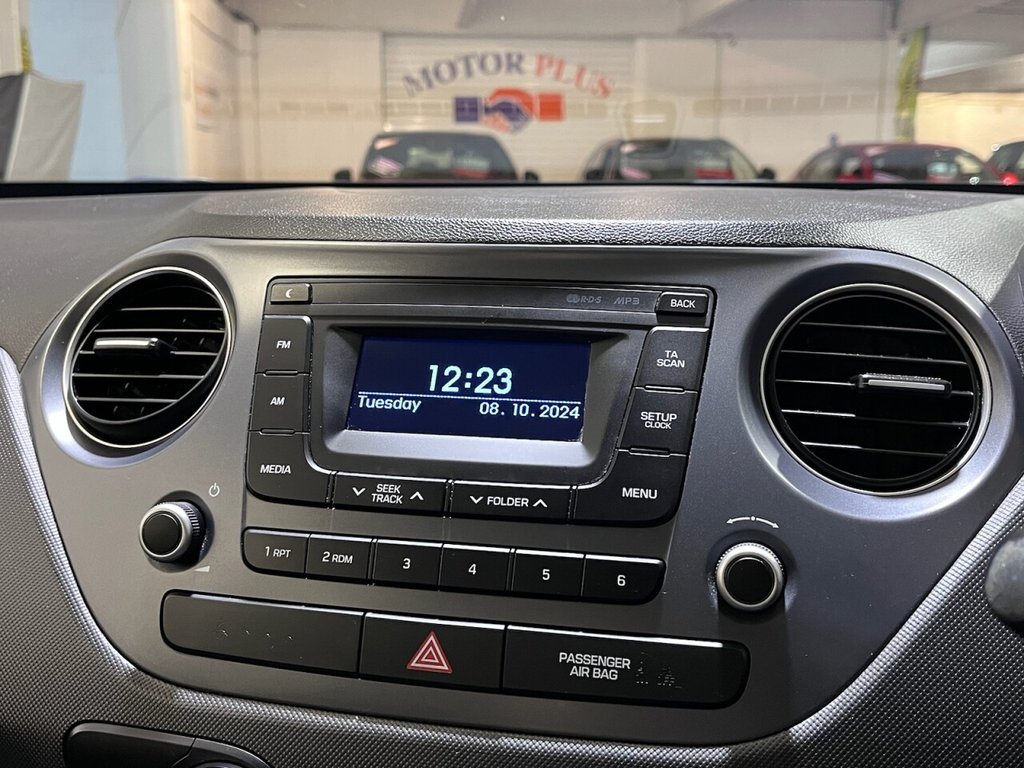 Used Hyundai i10 2018 for sale - 76216914: Photo 33