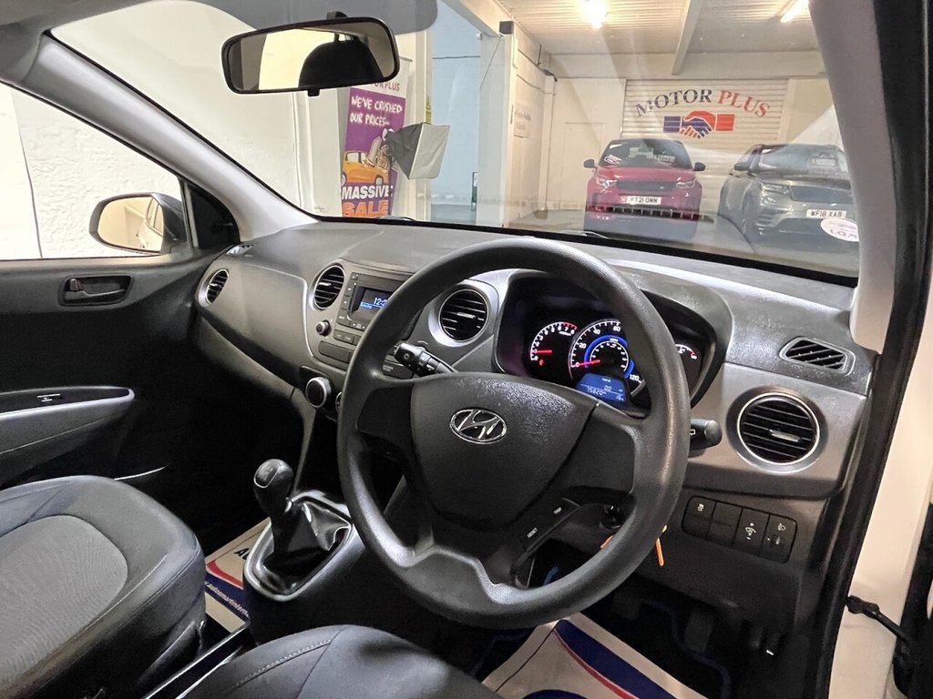 Used Hyundai i10 2018 for sale - 76216914: Photo 5
