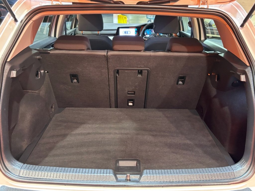 Used Volkswagen Golf 2021 for sale - 76535428: Photo 10