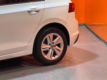 Used Volkswagen Golf 2021 for sale - 76535428: Photo