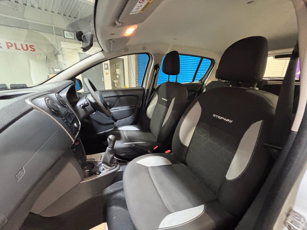 Used Dacia Sandero Stepway 2016 for sale - 73927211: Photo 24