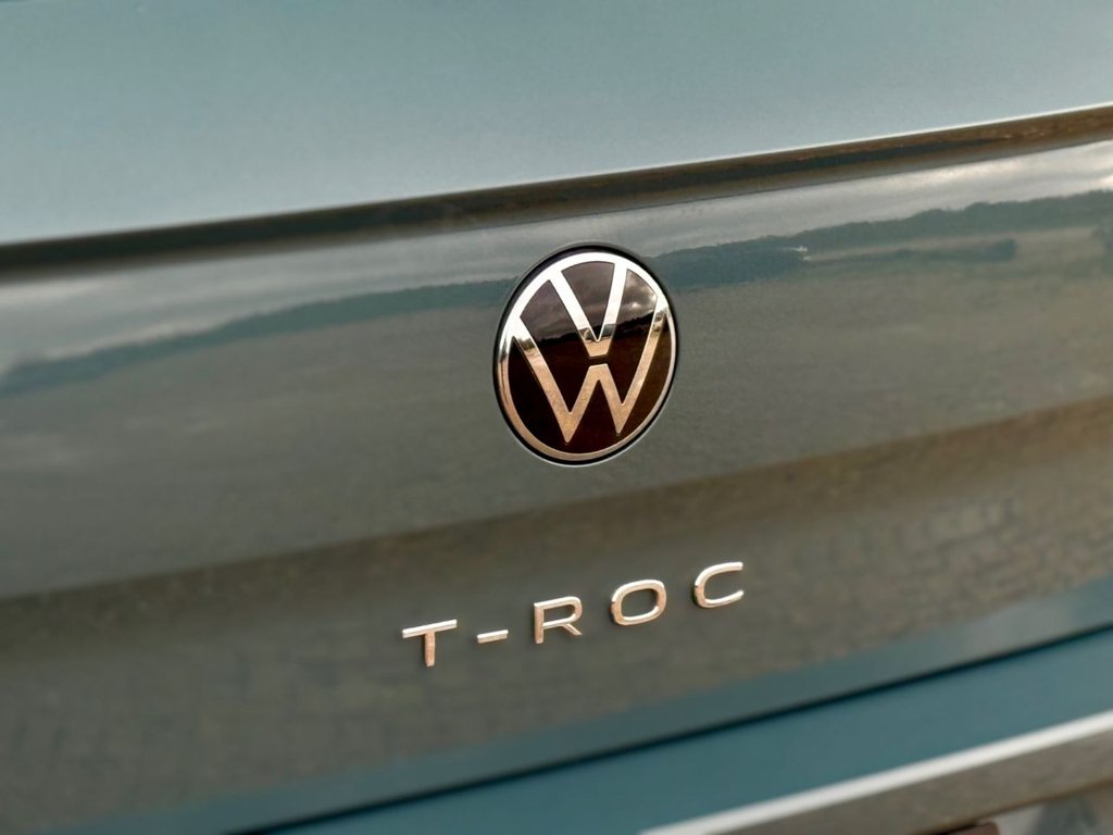 Used Volkswagen T-Roc 2023 for sale - 76570593: Photo 32