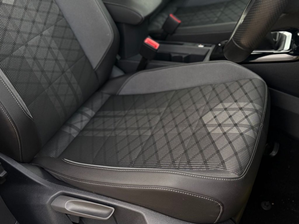 Used Volkswagen T-Roc 2023 for sale - 76570593: Photo 40