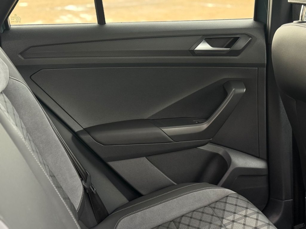 Used Volkswagen T-Roc 2023 for sale - 76570593: Photo 45