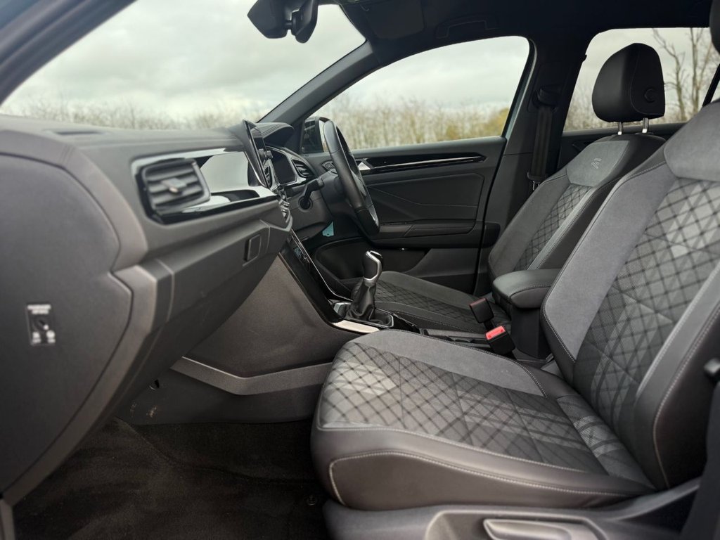 Used Volkswagen T-Roc 2023 for sale - 76570593: Photo 46