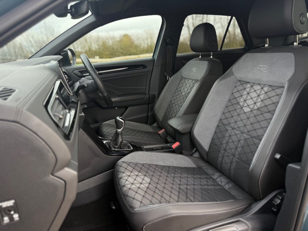 Used Volkswagen T-Roc 2023 for sale - 76570593: Photo 5