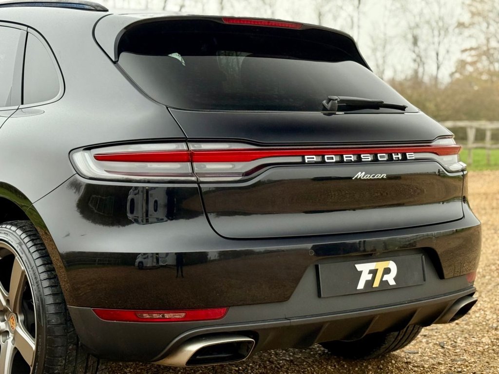 Used Porsche Macan 2019 for sale - 76386605: Photo 33