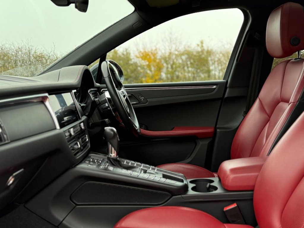 Used Porsche Macan 2019 for sale - 76386605: Photo 48