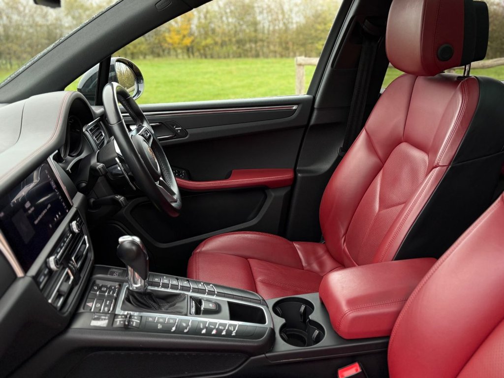 Used Porsche Macan 2019 for sale - 76386605: Photo 49