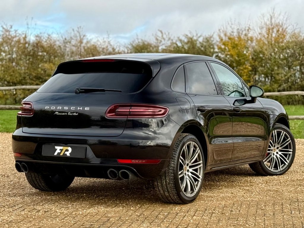 Used Porsche Macan 2018 for sale - 76333988: Photo 3