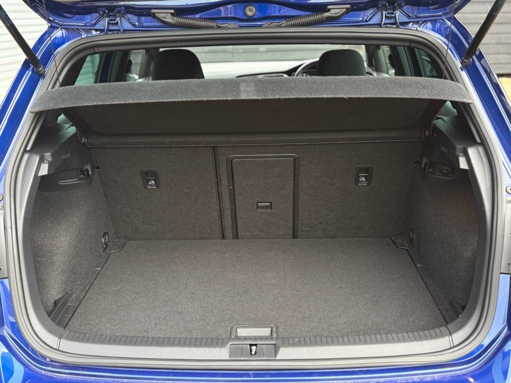 Used Volkswagen Golf 2019 for sale - 76417231: Photo 21