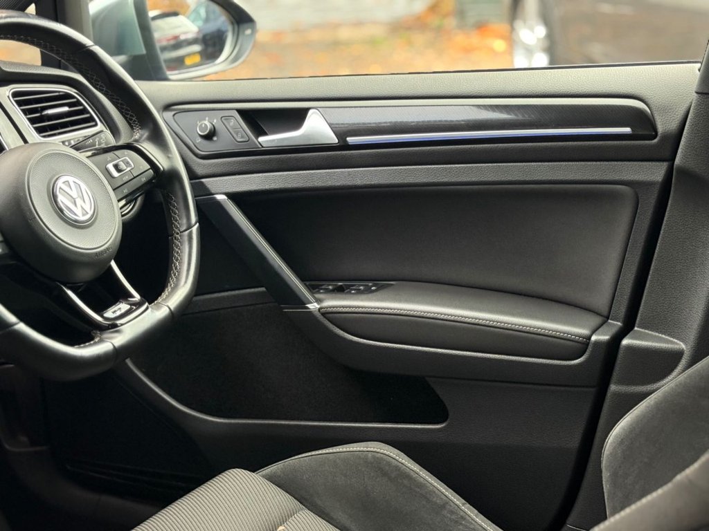 Used Volkswagen Golf 2019 for sale - 76417231: Photo 31