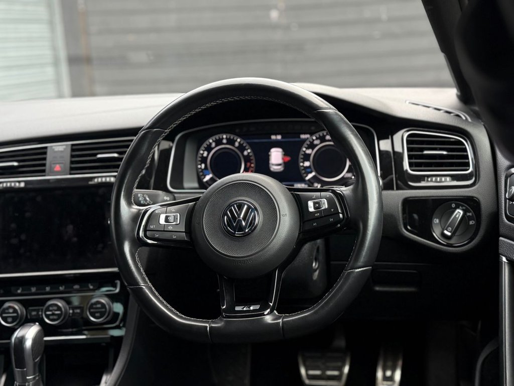 Used Volkswagen Golf 2019 for sale - 76417231: Photo 33