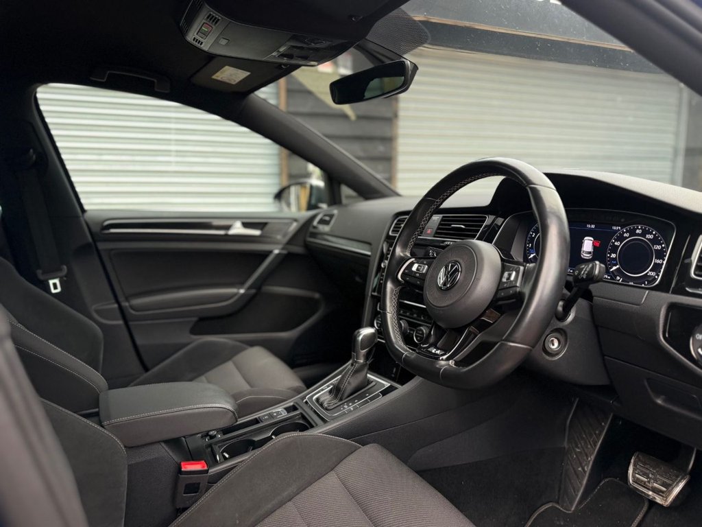 Used Volkswagen Golf 2019 for sale - 76417231: Photo 35