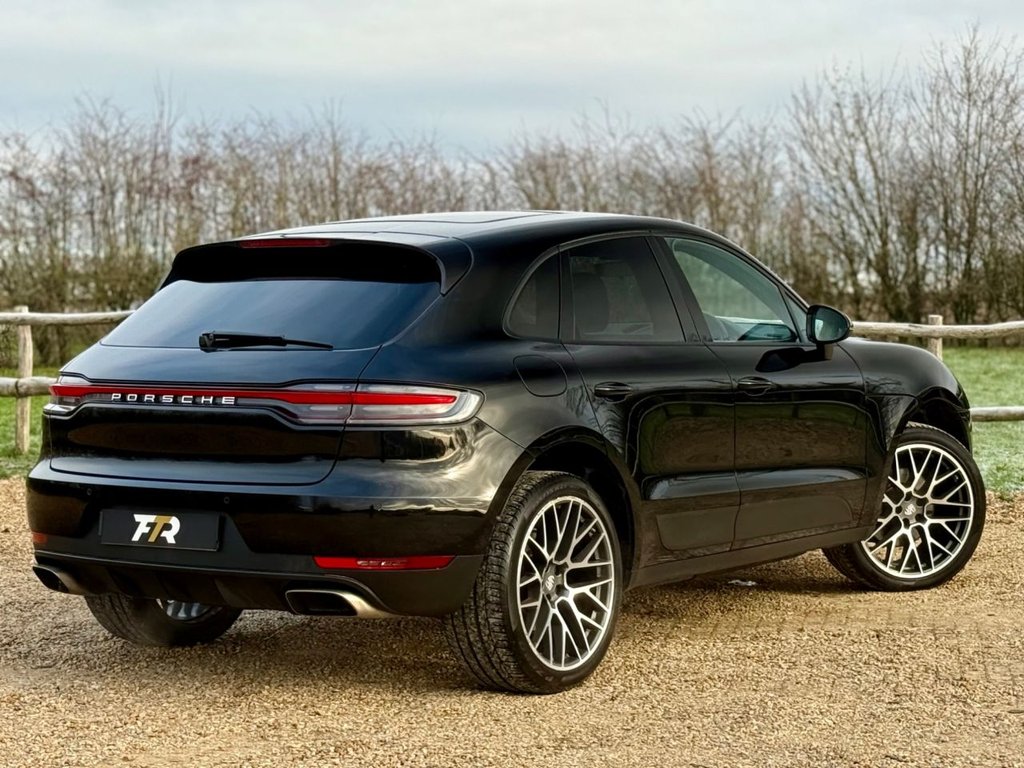 Used Porsche Macan 2021 for sale - 76632266: Photo 26