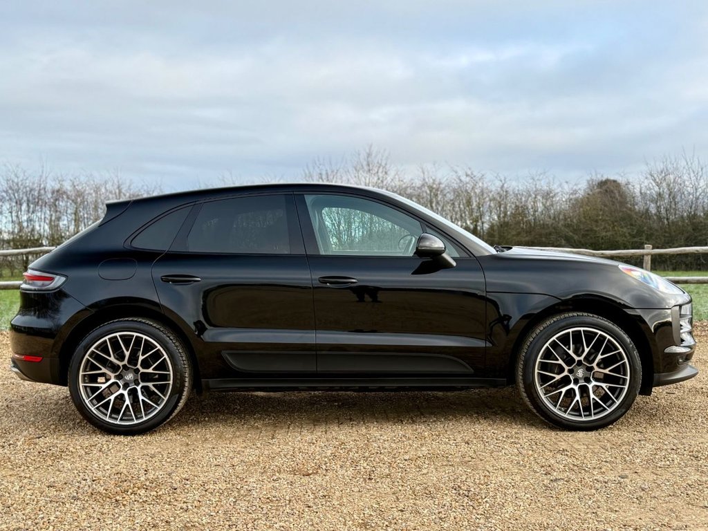 Used Porsche Macan 2021 for sale - 76632266: Photo 37