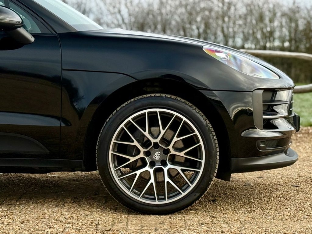 Used Porsche Macan 2021 for sale - 76632266: Photo 38