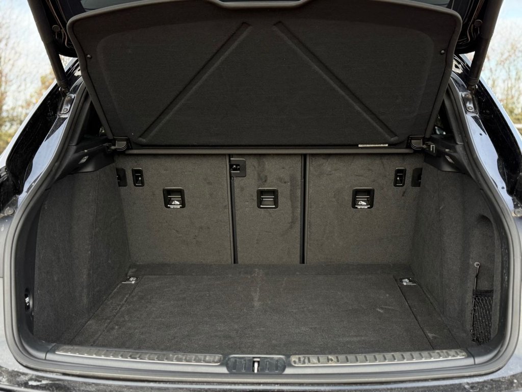 Used Porsche Macan 2021 for sale - 76632266: Photo 39