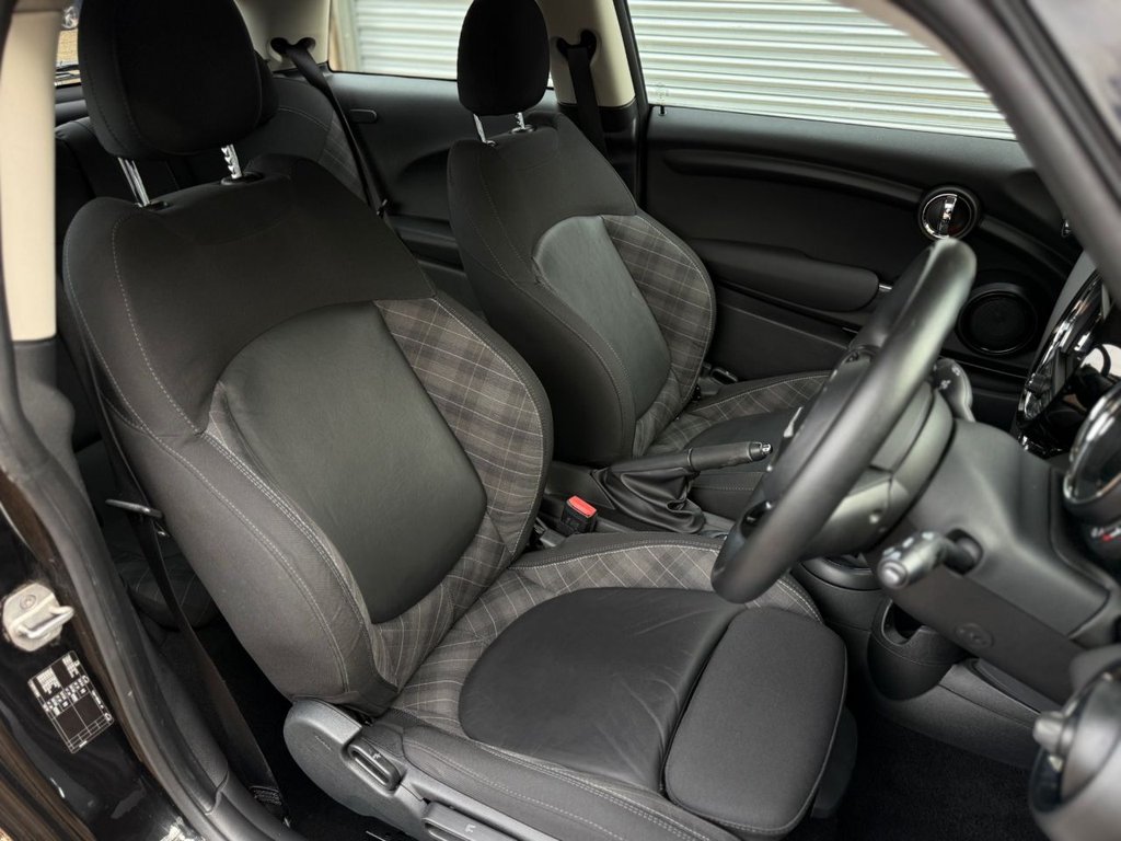 Used MINI Hatch 2018 for sale - 76417403: Photo 23