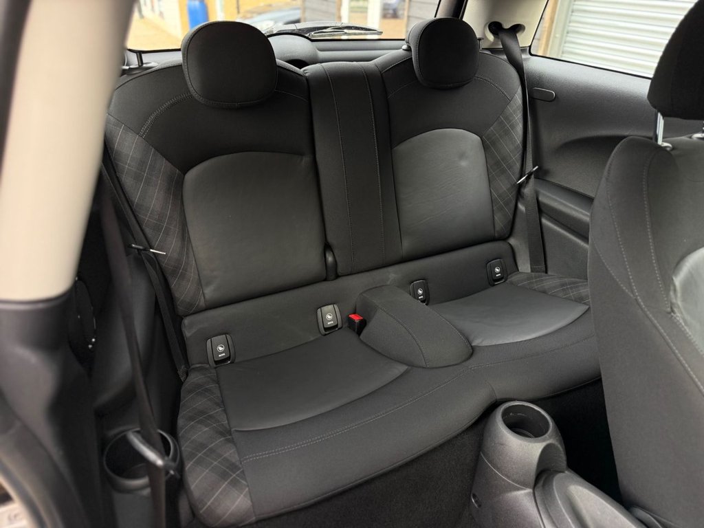 Used MINI Hatch 2018 for sale - 76417403: Photo 26