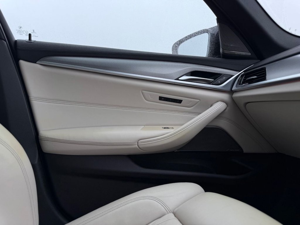 Used BMW 5 Series 2018 for sale - 76260974: Photo 42