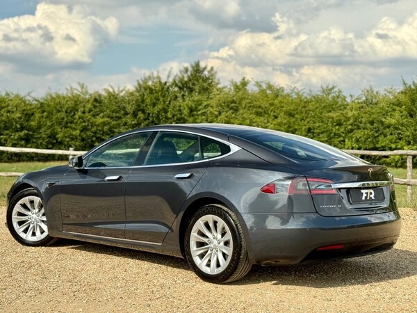 Used Tesla Model S 2017 for sale - 76260957: Photo 22