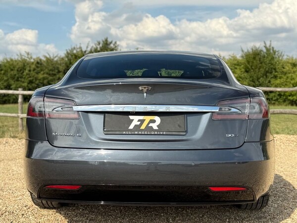 Used Tesla Model S 2017 for sale - 76260957: Photo 30