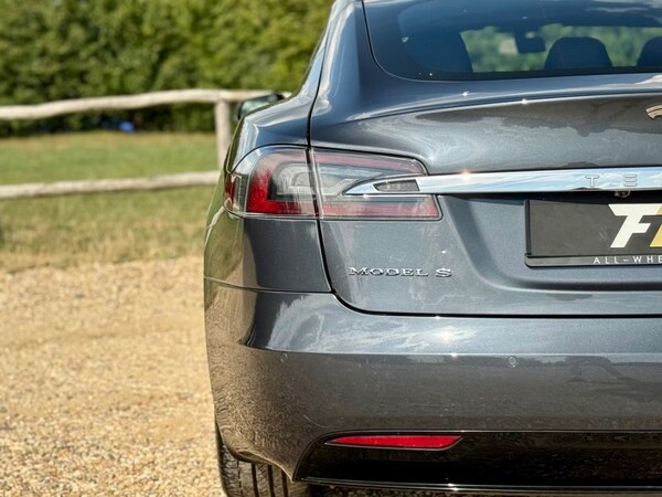 Used Tesla Model S 2017 for sale - 76260957: Photo 31