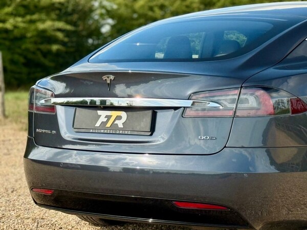 Used Tesla Model S 2017 for sale - 76260957: Photo 35