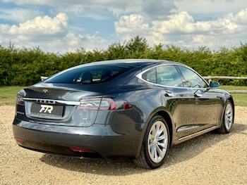 Used Tesla Model S 2017 for sale - 76260957: Photo 3