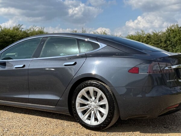 Used Tesla Model S 2017 for sale - 76260957: Photo 41