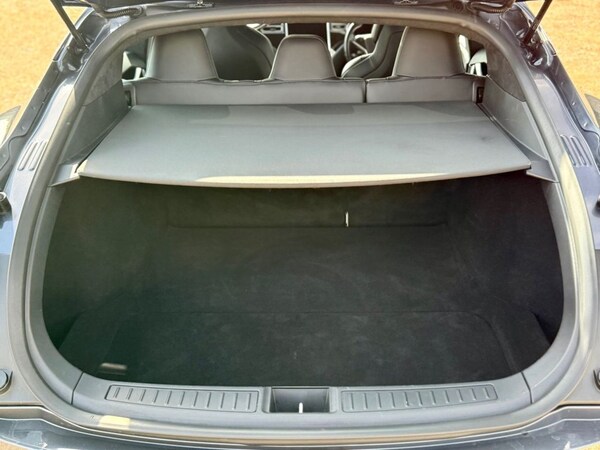 Used Tesla Model S 2017 for sale - 76260957: Photo 43