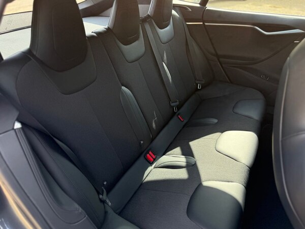 Used Tesla Model S 2017 for sale - 76260957: Photo 48