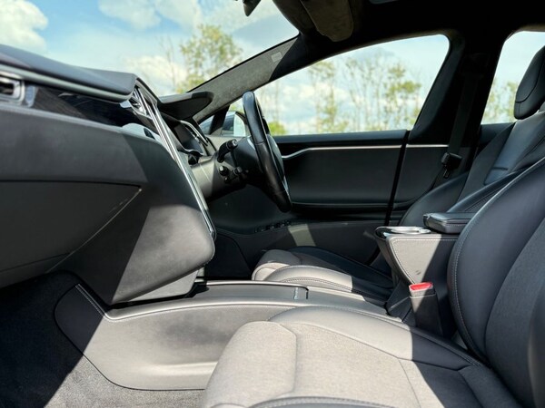 Used Tesla Model S 2017 for sale - 76260957: Photo 50