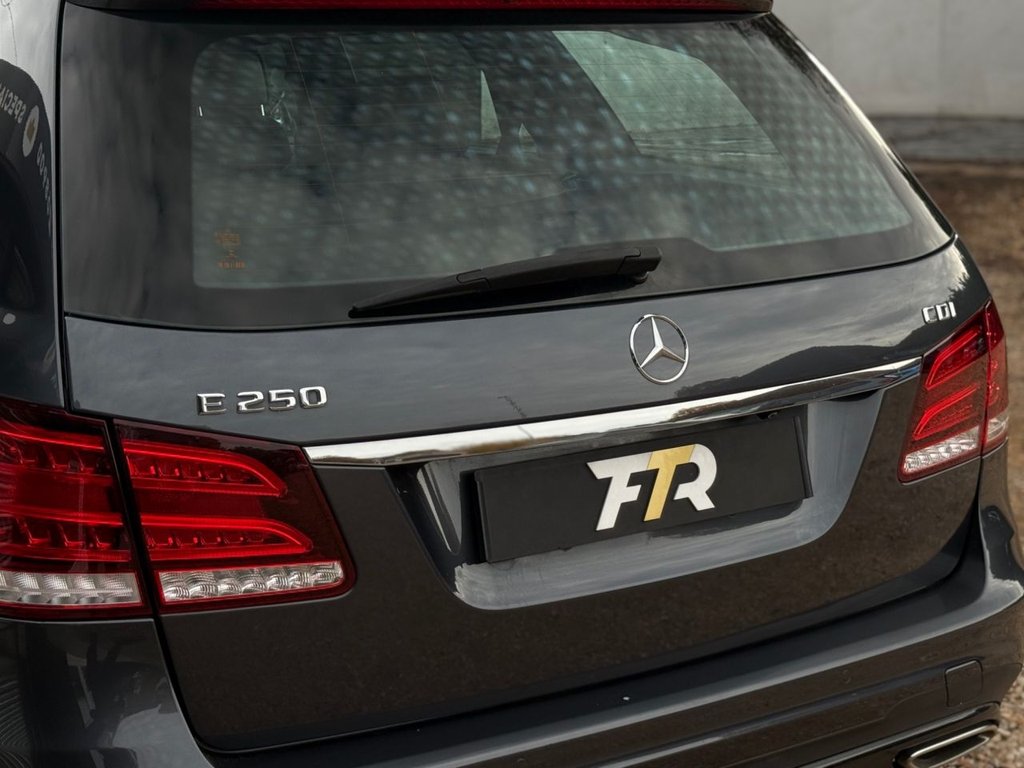 Used Mercedes-Benz E Class 2015 for sale - 76386294: Photo 25