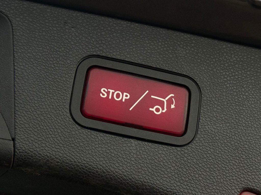 Used Mercedes-Benz E Class 2015 for sale - 76386294: Photo 29