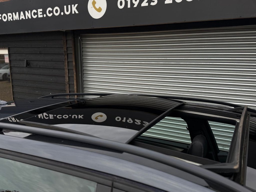 Used Mercedes-Benz E Class 2015 for sale - 76386294: Photo 3